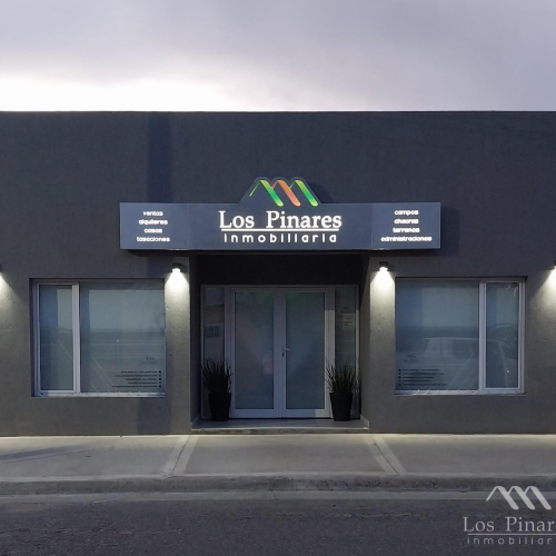 Inmobiliaria Los Pinares - Exterior Noche