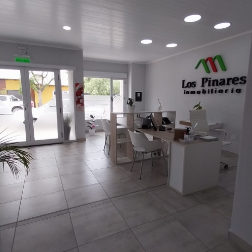 Inmobiliaria Los Pinares - Oficinas
